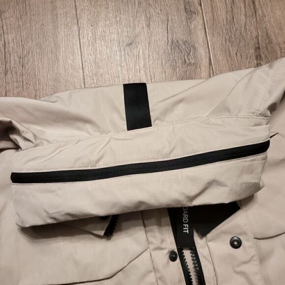 Nike Sportswear Hooded Jacket Tan Size M NWT - Picture 9 of 12